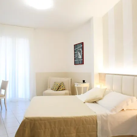 Hotel Rosmarina Marina di Grosseto Exterior photo